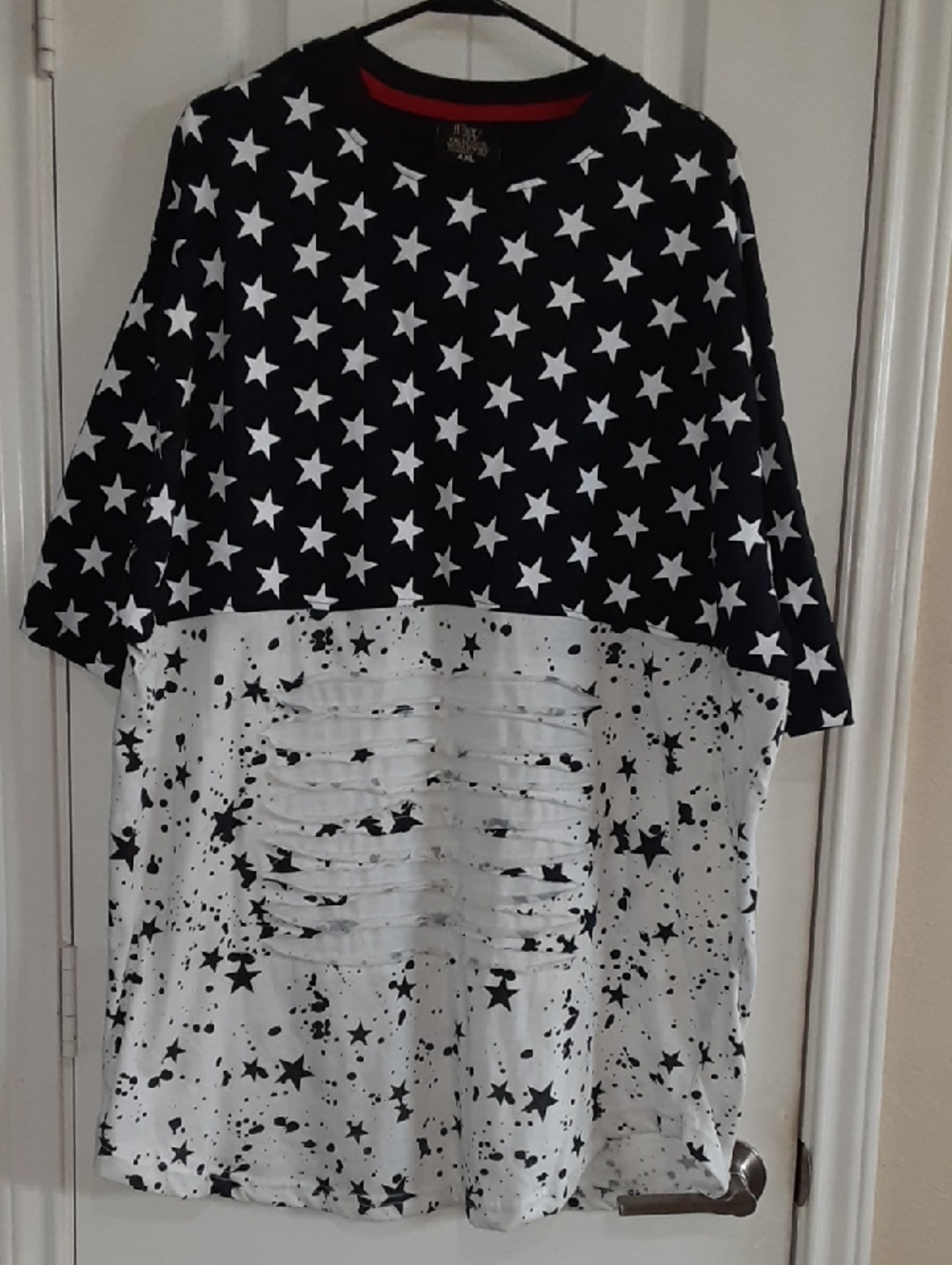 Exclusive Worldwide EW Multi-Panel Stars & Stripes Slashed Graphic Tee - 4XL